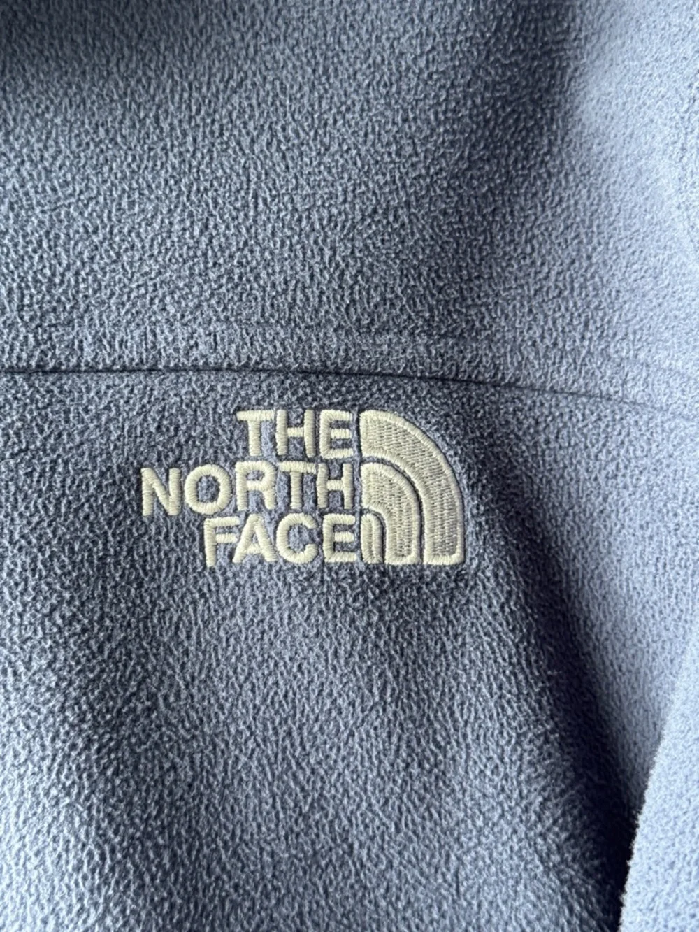 The North Face Men's Large Periwinkle Blue Fleece Jacket - Full Zip - TKA 100